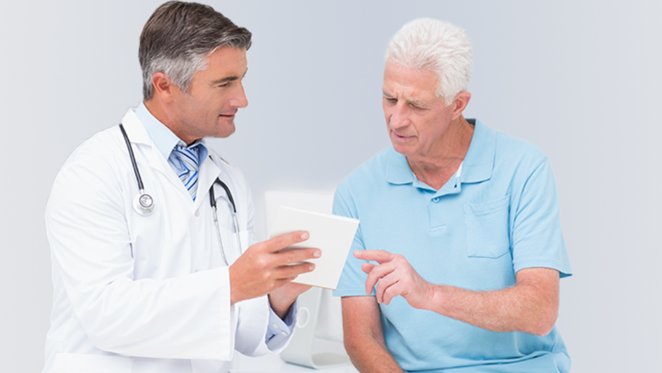 Doctor advises patient