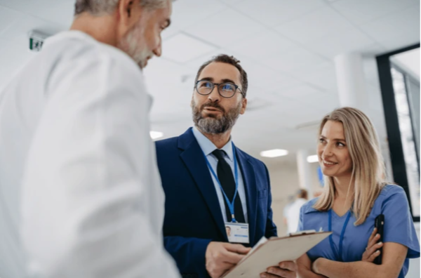 Discussion between doctors